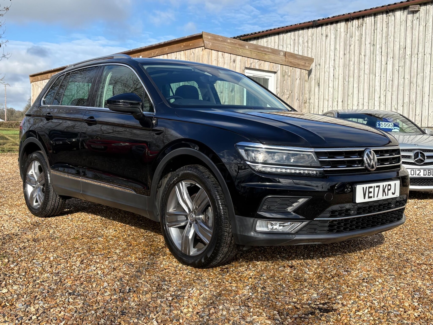 Used Volkswagen Tiguan 2017 for sale - 77442747: Photo 3