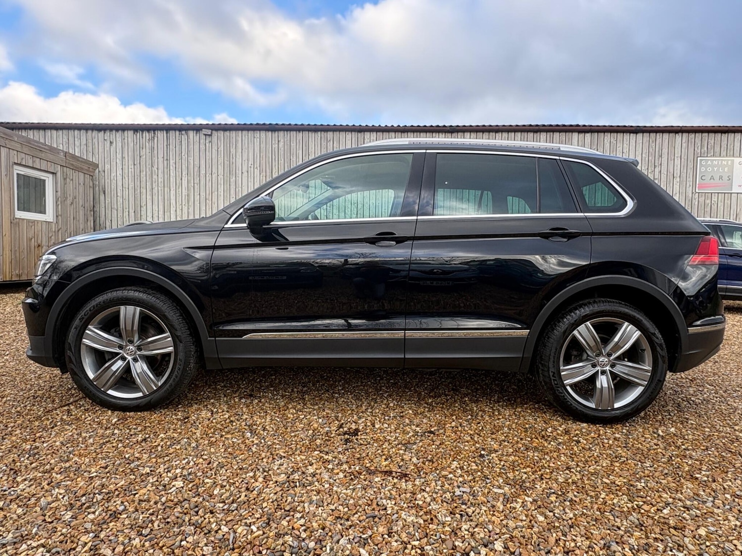 Used Volkswagen Tiguan 2017 for sale - 77442747: Photo 8