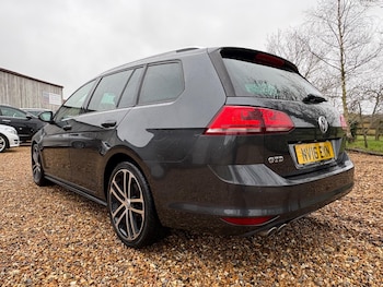 Used Volkswagen Golf 2016 for sale - 77627663: Photo