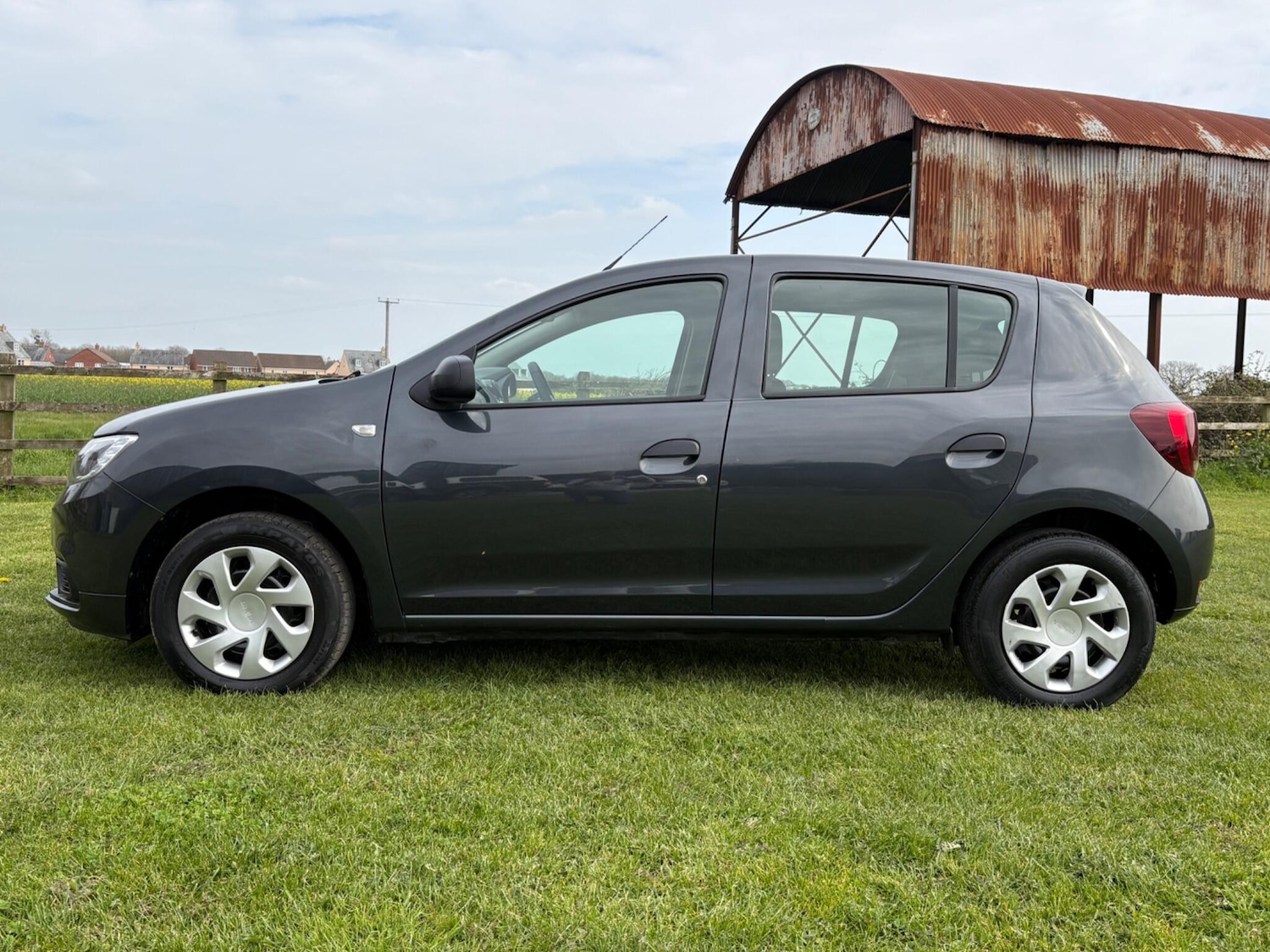 Used Dacia Sandero 2020 for sale - 77995200: Photo 6