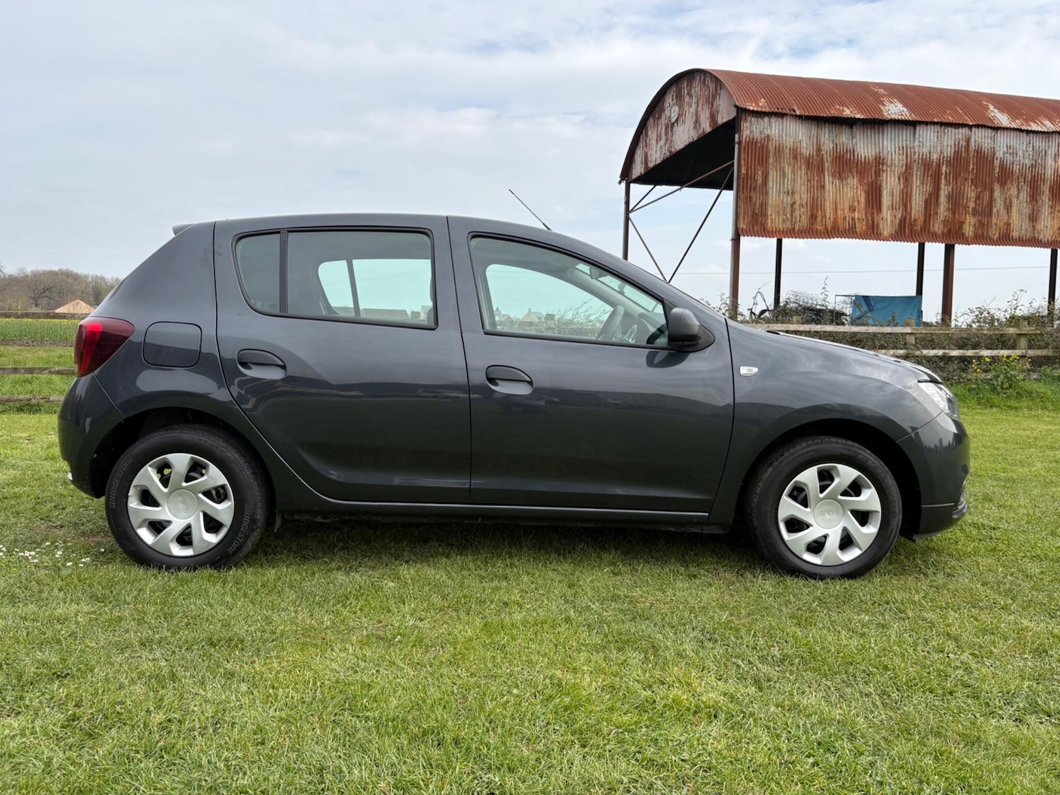 Used Dacia Sandero 2020 for sale - 77995200: Photo 9
