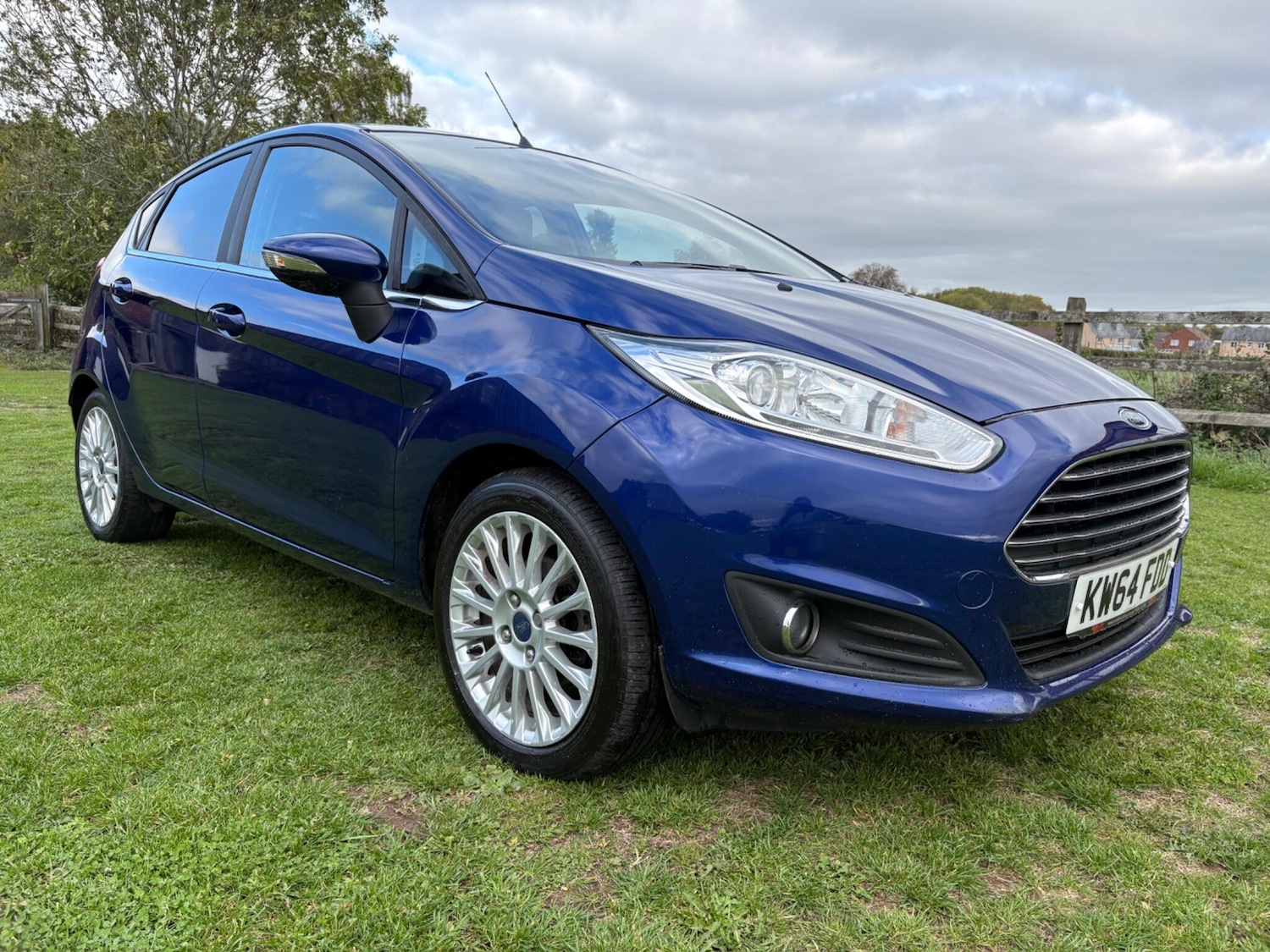 Used Ford Fiesta 2015 for sale - 76190881: Photo 3