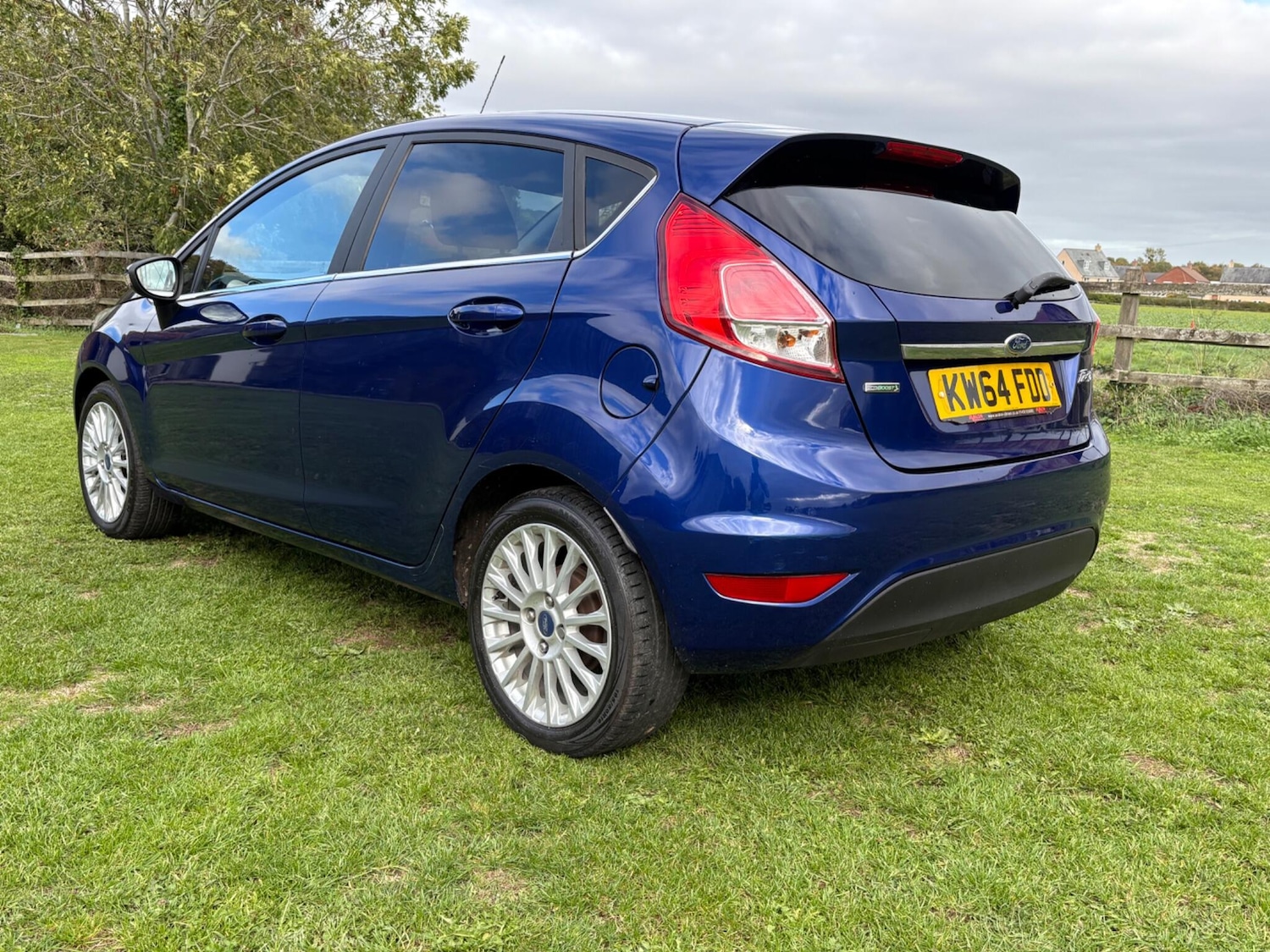 Used Ford Fiesta 2015 for sale - 76190881: Photo 6