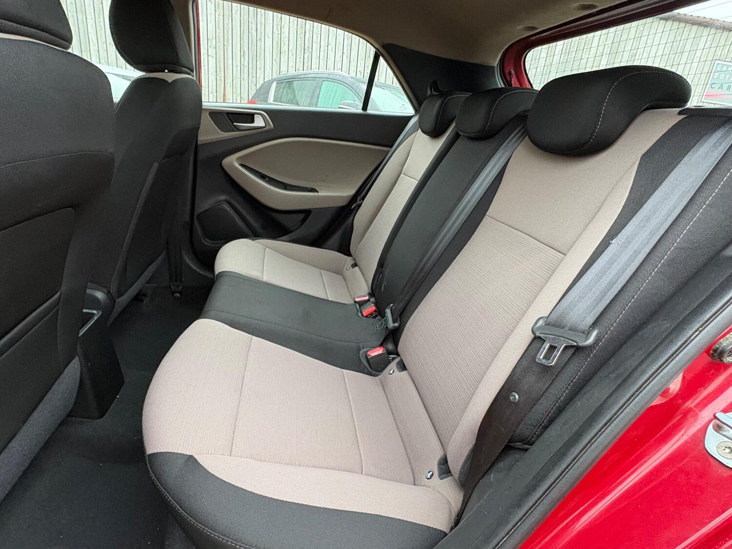 Used Hyundai i20 2015 for sale - 77600501: Photo 14