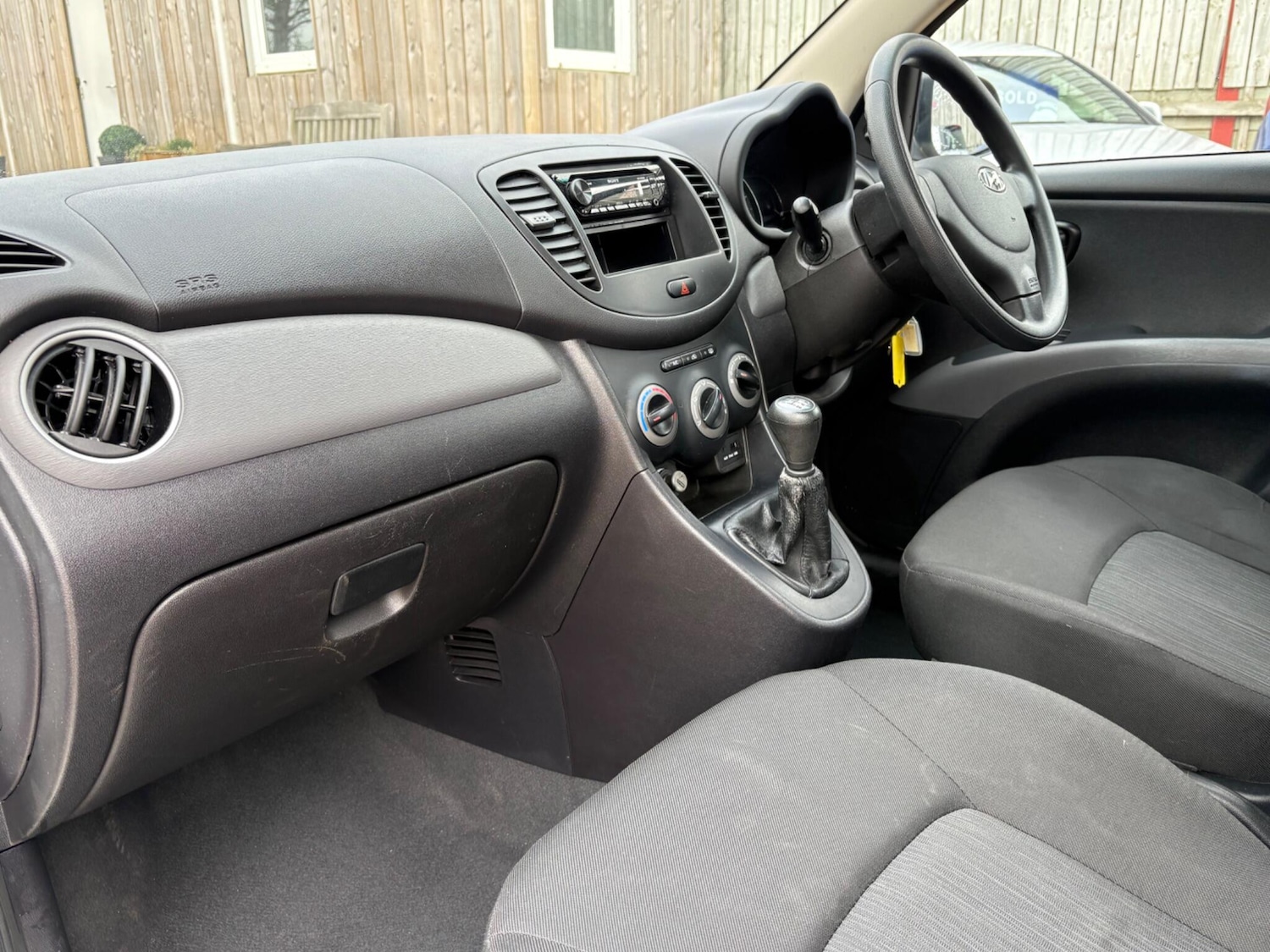 Used Hyundai i10 2011 for sale - 77740175: Photo 14