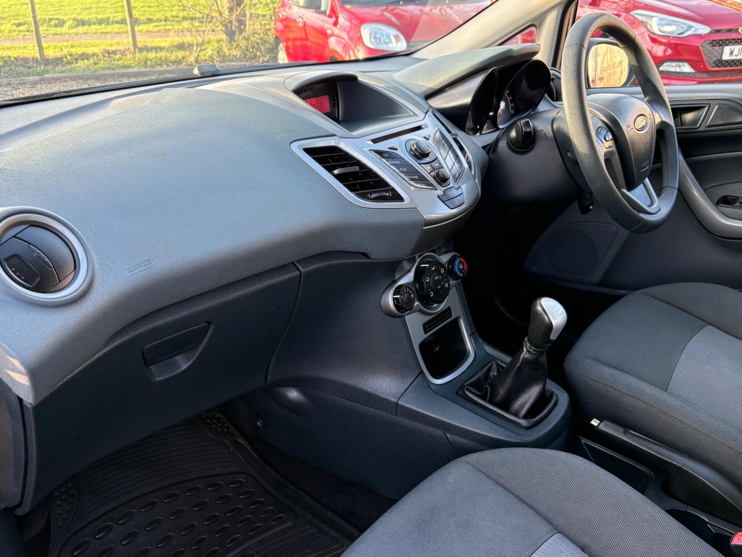 Used Ford Fiesta 2011 for sale - 77740168: Photo 11