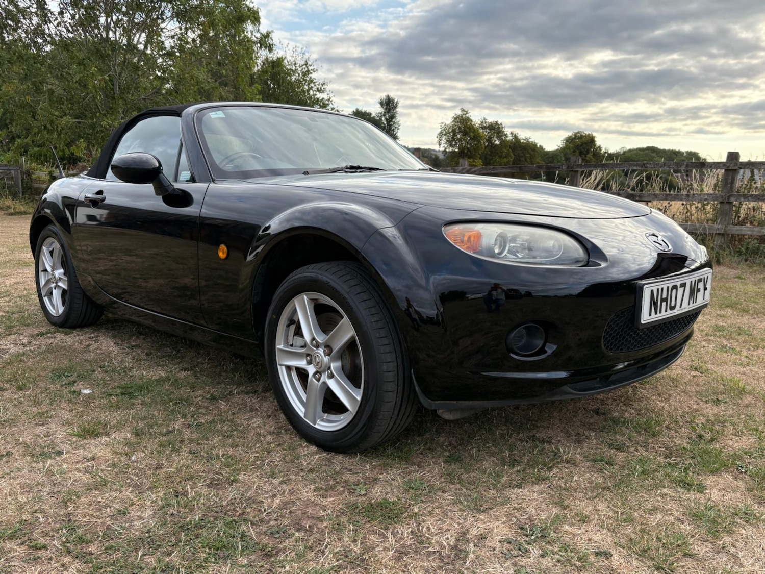 Used Mazda MX-5 2007 for sale - 76261750: Photo 3