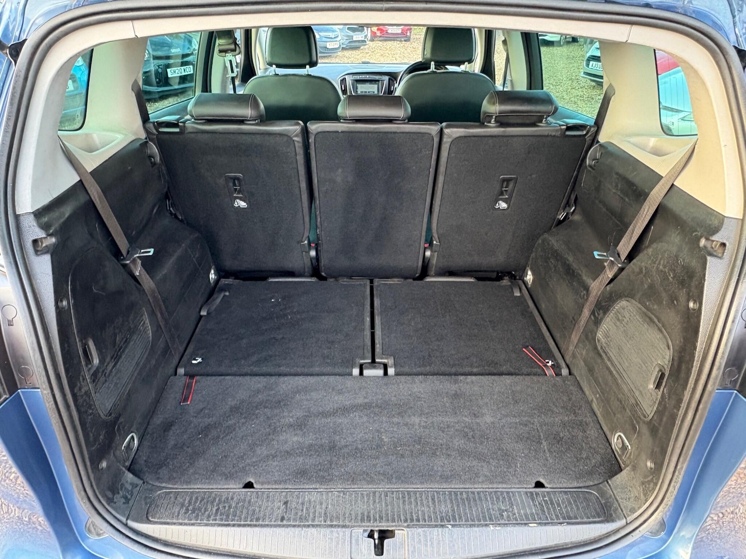 Used Vauxhall Zafira Tourer 2017 for sale - 76901644: Photo 16