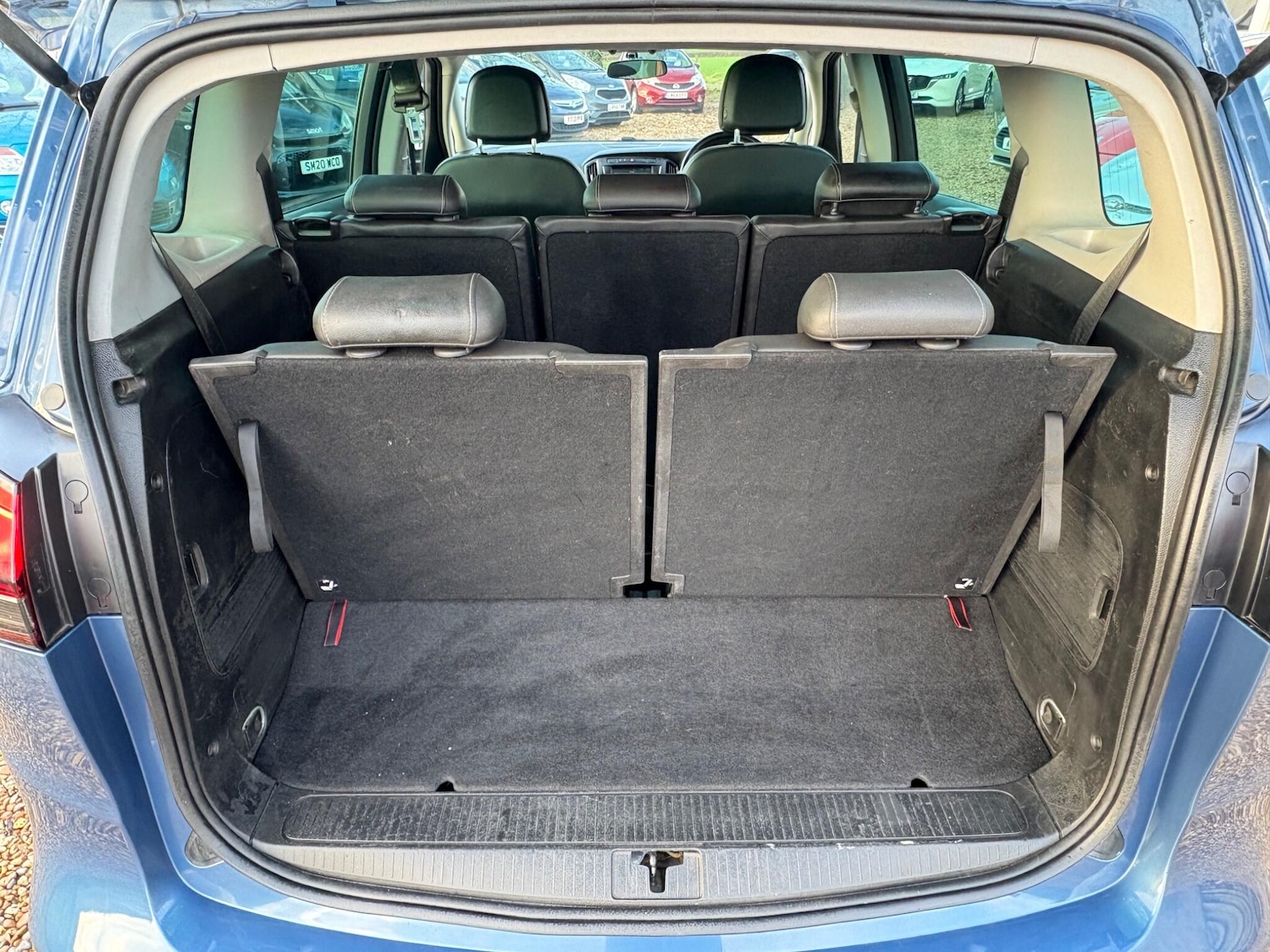 Used Vauxhall Zafira Tourer 2017 for sale - 76901644: Photo 17