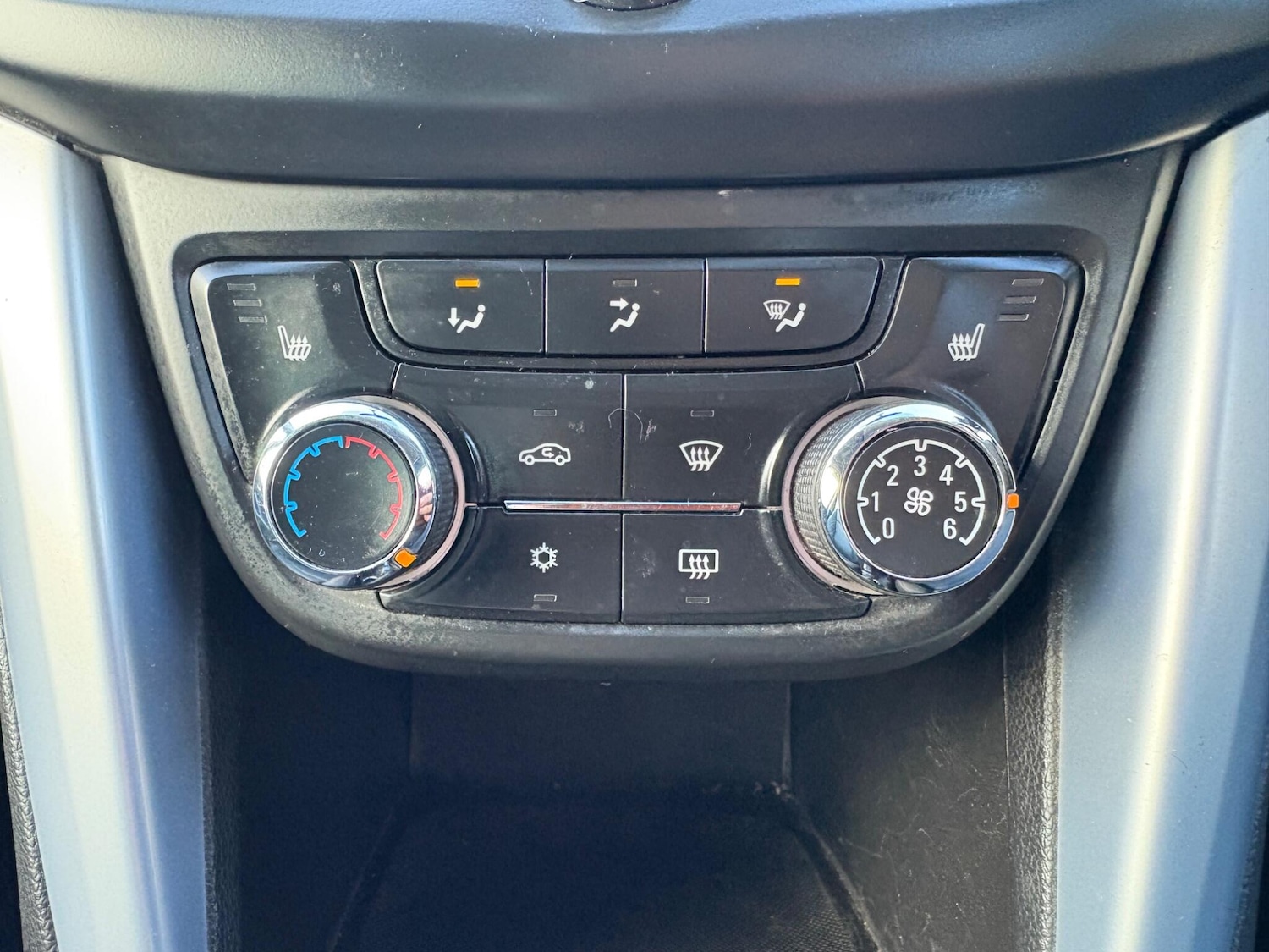 Used Vauxhall Zafira Tourer 2017 for sale - 76901644: Photo 21