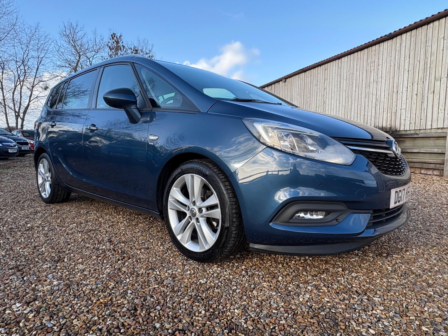 Used Vauxhall Zafira Tourer 2017 for sale - 76901644: Photo 3