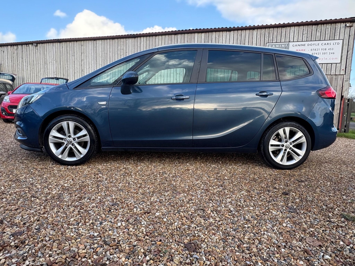 Used Vauxhall Zafira Tourer 2017 for sale - 76901644: Photo 8