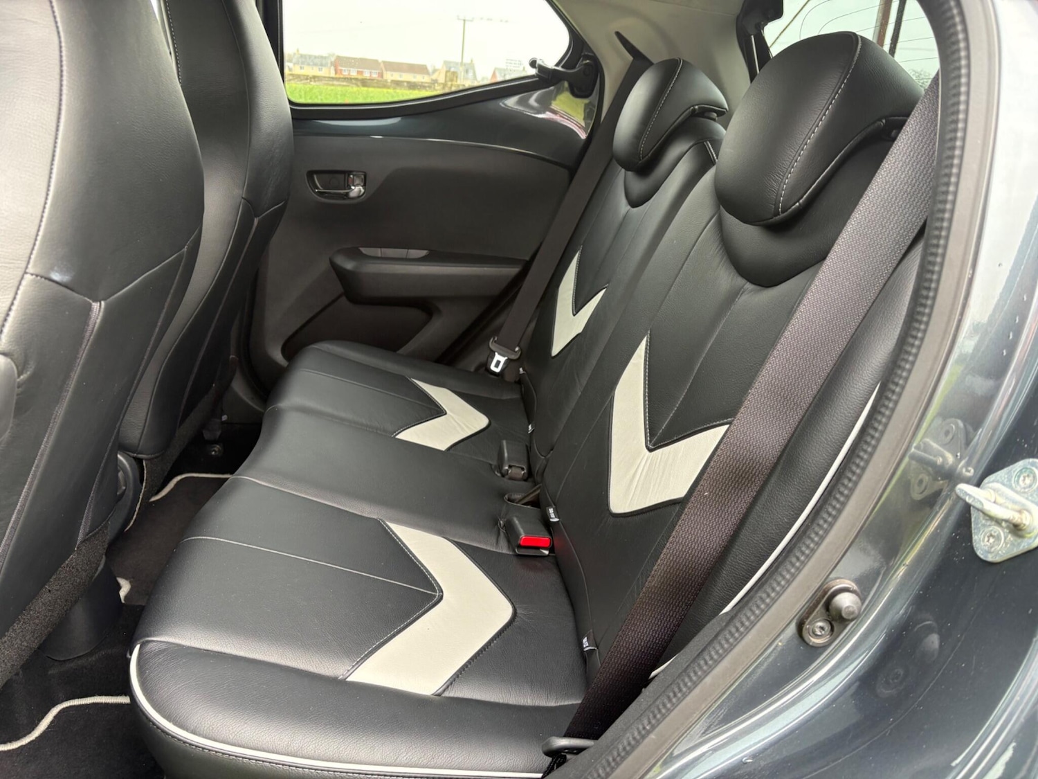 Used Toyota AYGO 2016 for sale - 77995202: Photo 13