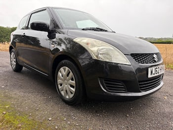 Used Suzuki Swift 2013 for sale - 79733998: Photo