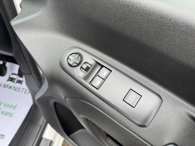 Used Peugeot Partner 2020 for sale - 76693312: Photo 19