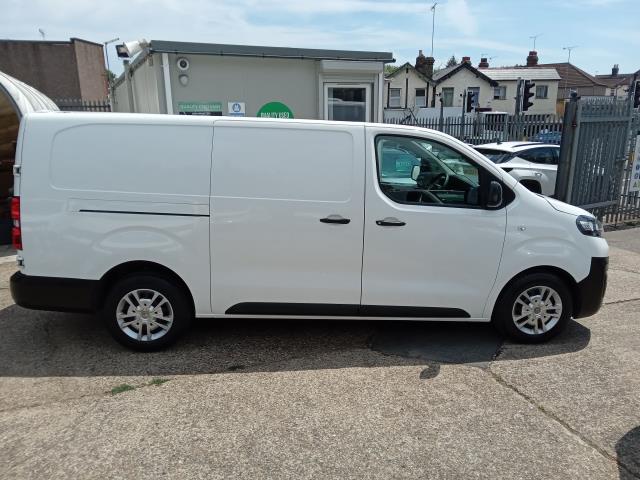 Used Vauxhall Vivaro 2020 for sale - 76452989: Photo 8