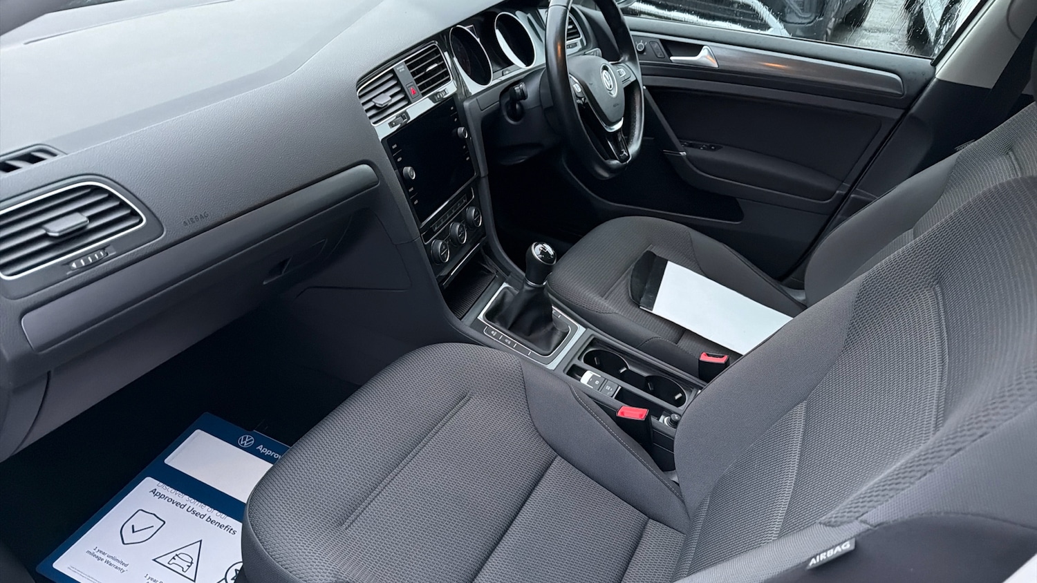 Used Volkswagen Golf 2020 for sale - 77106396: Photo 2