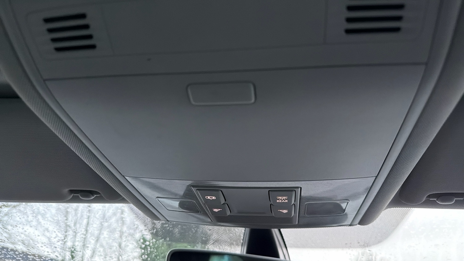 Used Volkswagen Golf 2020 for sale - 77106396: Photo 27