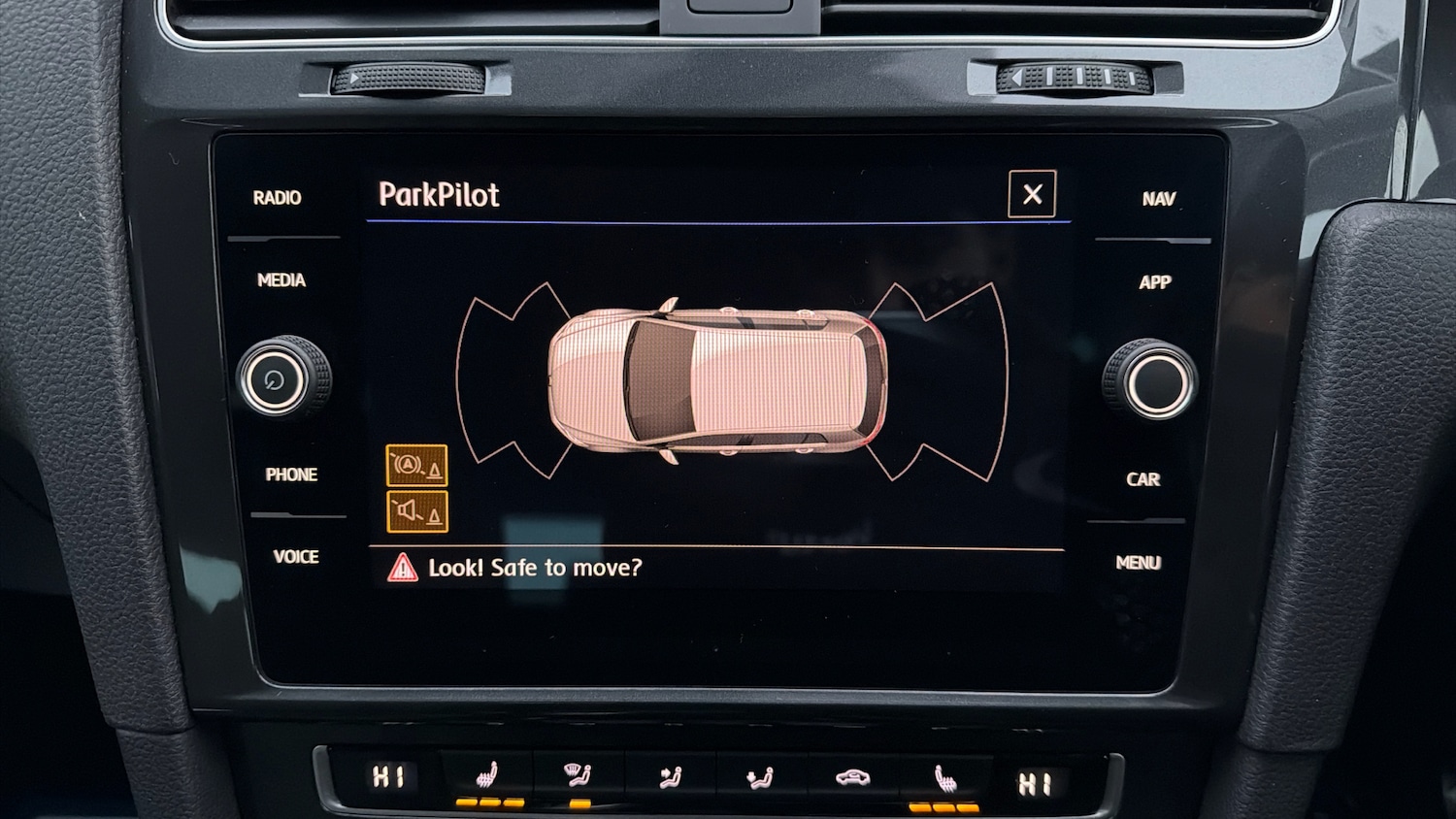 Used Volkswagen Golf 2020 for sale - 77106396: Photo 33