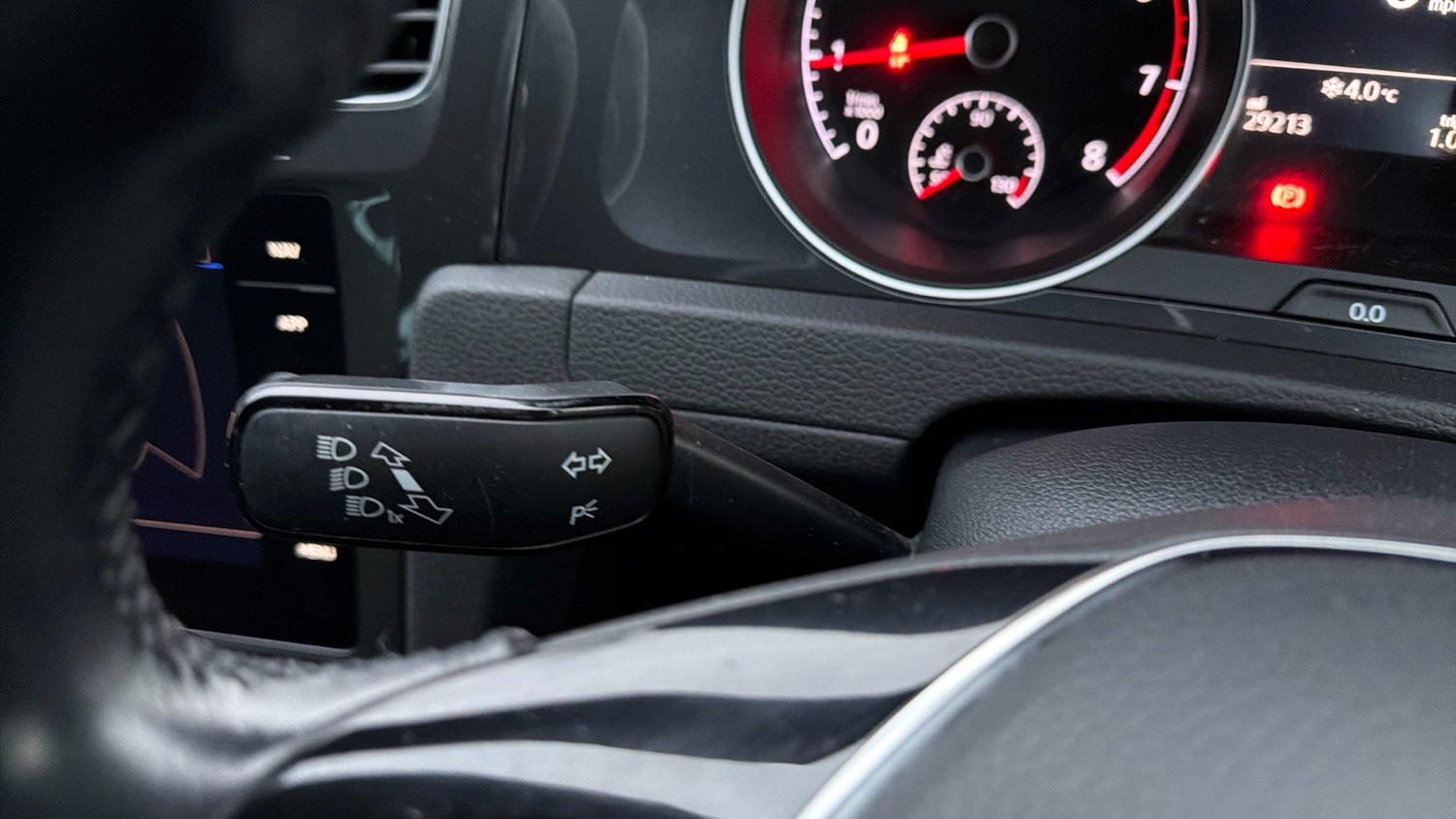 Used Volkswagen Golf 2020 for sale - 77106396: Photo 34