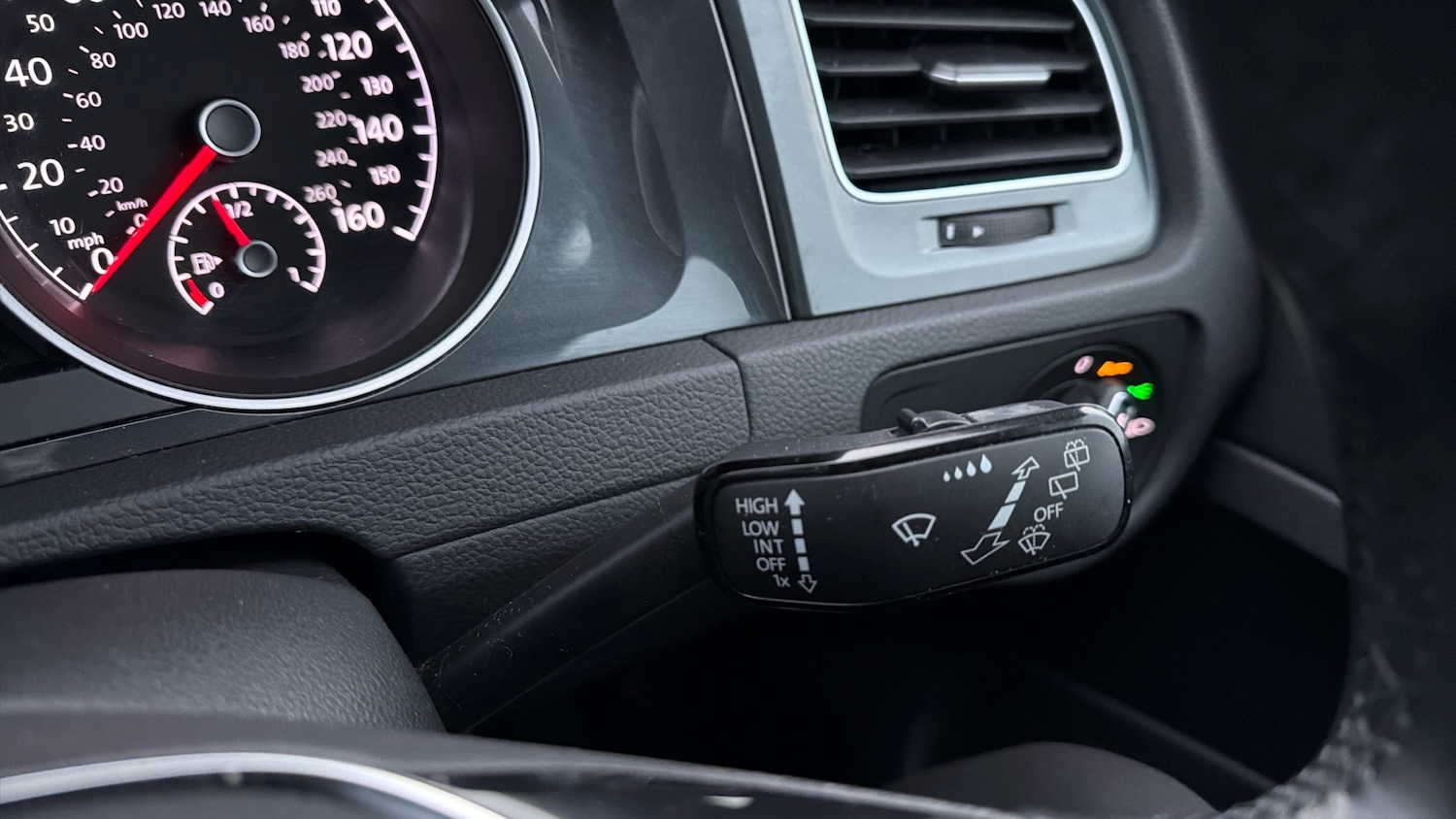 Used Volkswagen Golf 2020 for sale - 77106396: Photo 35