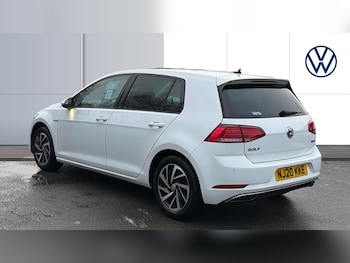 Used Volkswagen Golf 2020 for sale - 77106396: Photo