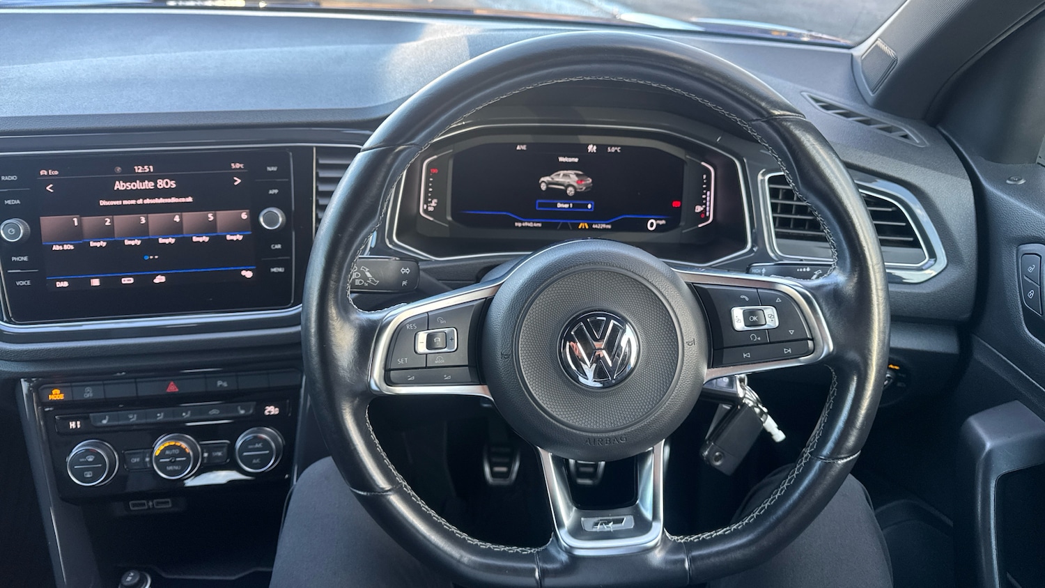 Used Volkswagen T-Roc 2018 for sale - 77106397: Photo 10
