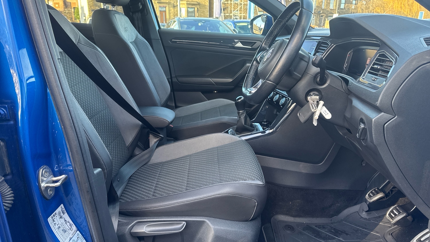 Used Volkswagen T-Roc 2018 for sale - 77106397: Photo 15