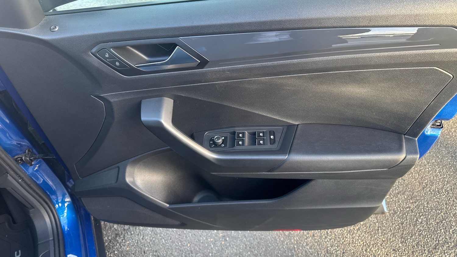 Used Volkswagen T-Roc 2018 for sale - 77106397: Photo 19