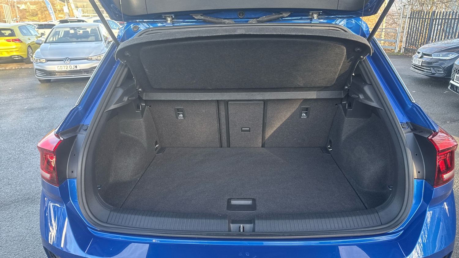 Used Volkswagen T-Roc 2018 for sale - 77106397: Photo 20