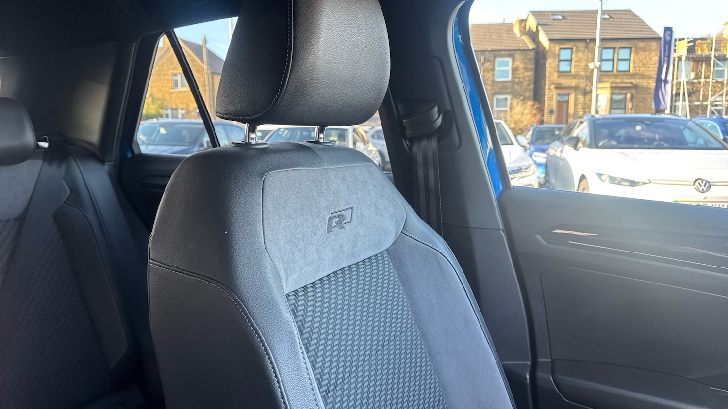 Used Volkswagen T-Roc 2018 for sale - 77106397: Photo 29