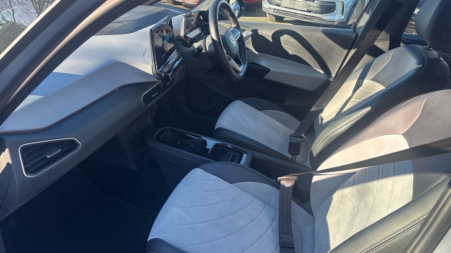 Used Volkswagen ID.3 2022 for sale - 77694058: Photo 2