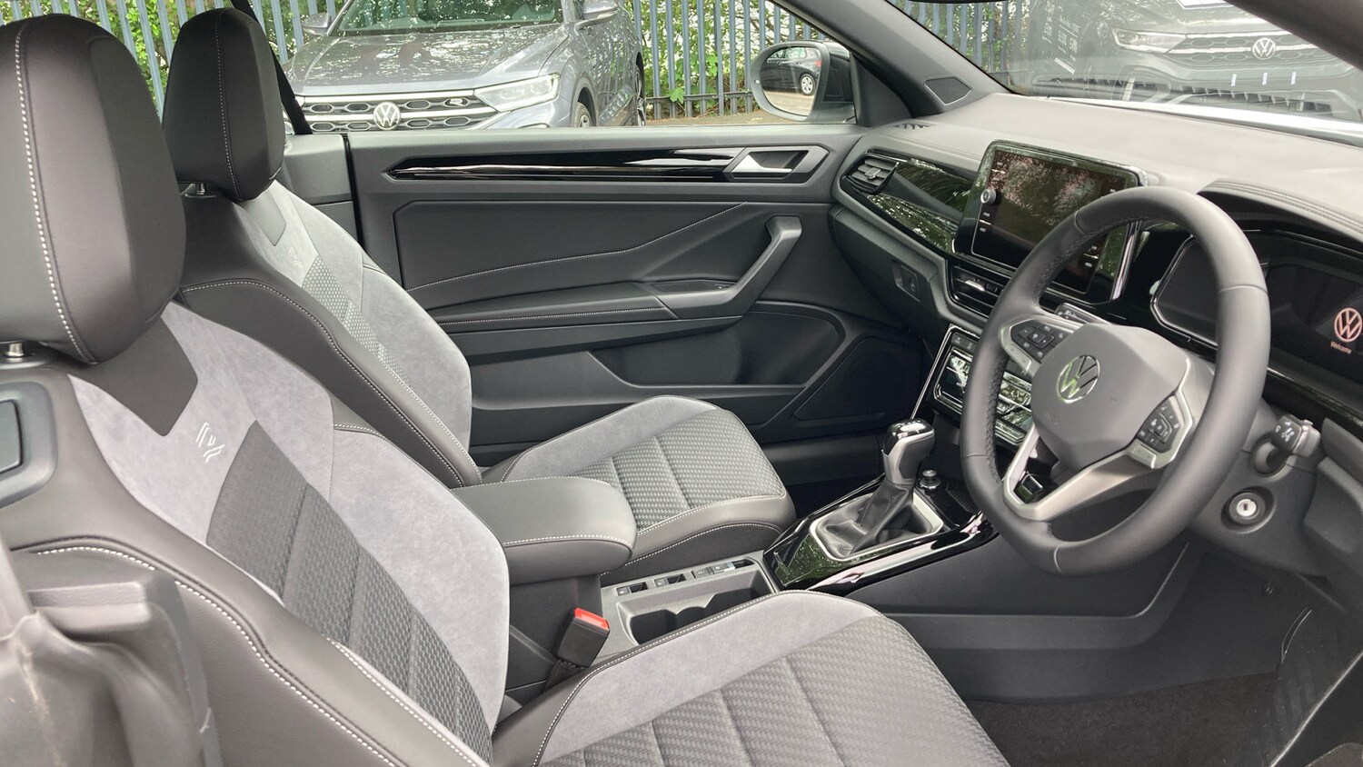 Used Volkswagen T-Roc 2025 for sale - 76075746: Photo 15