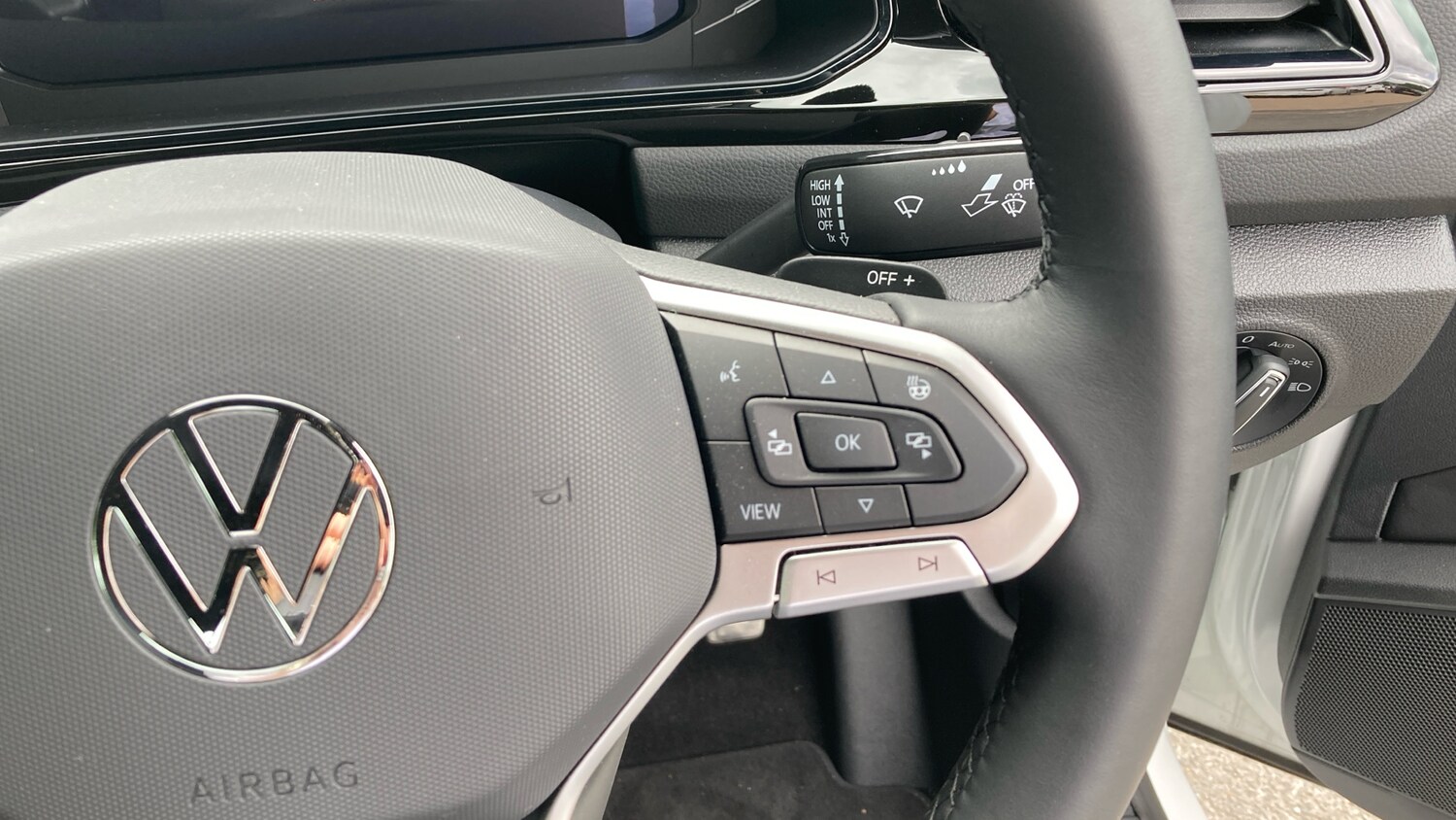 Used Volkswagen T-Roc 2025 for sale - 76075746: Photo 18