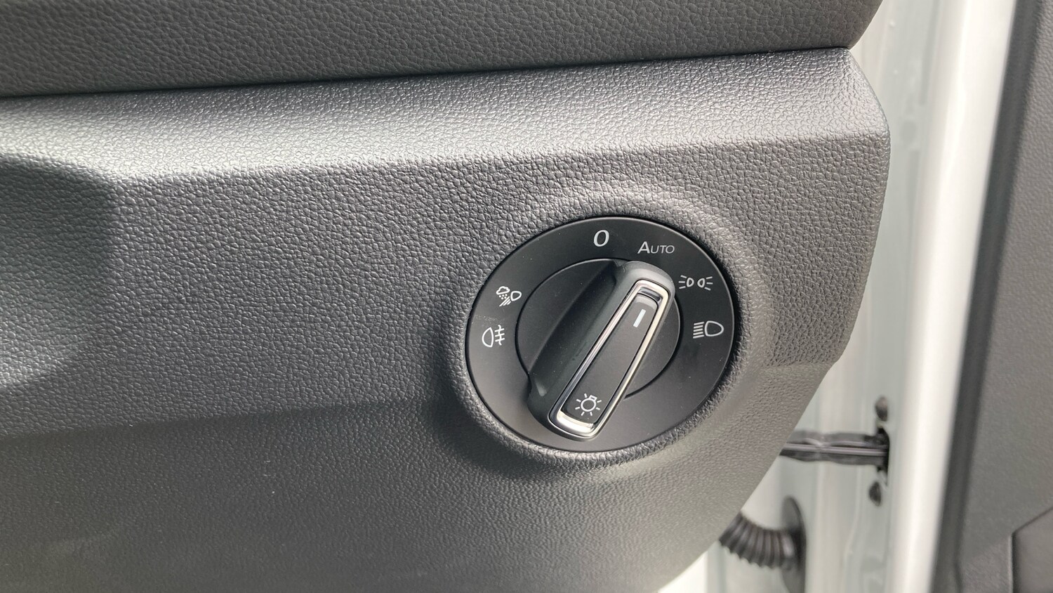 Used Volkswagen T-Roc 2025 for sale - 76075746: Photo 21