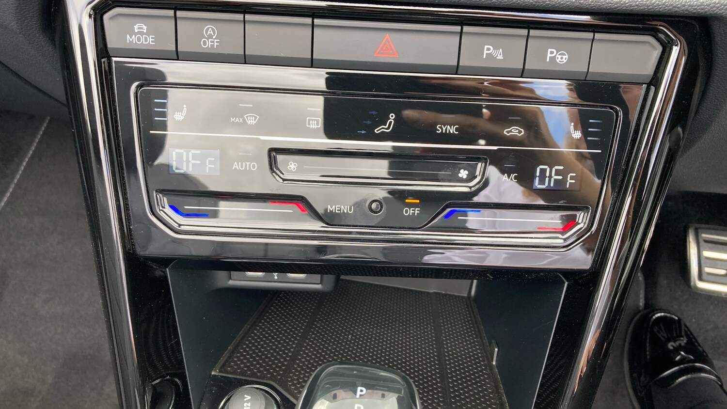 Used Volkswagen T-Roc 2025 for sale - 76075746: Photo 32