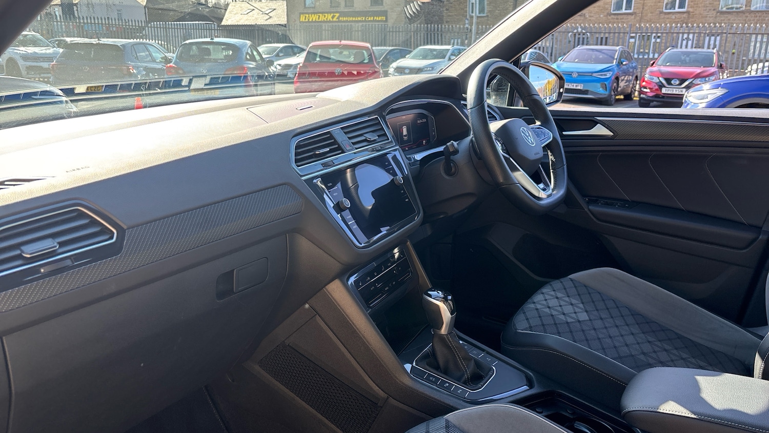 Used Volkswagen Tiguan 2023 for sale - 78180158: Photo 2