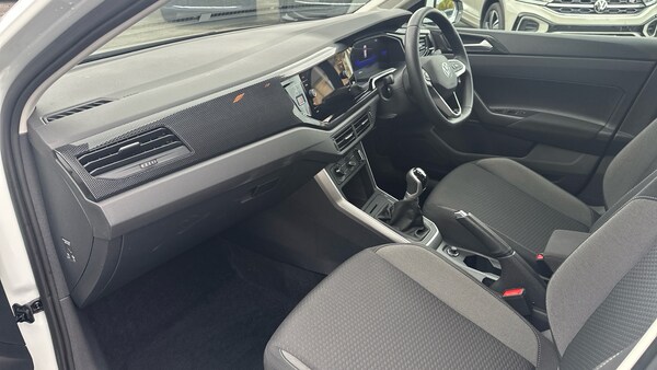 Used Volkswagen Polo 2023 for sale - 76115775: Photo 2