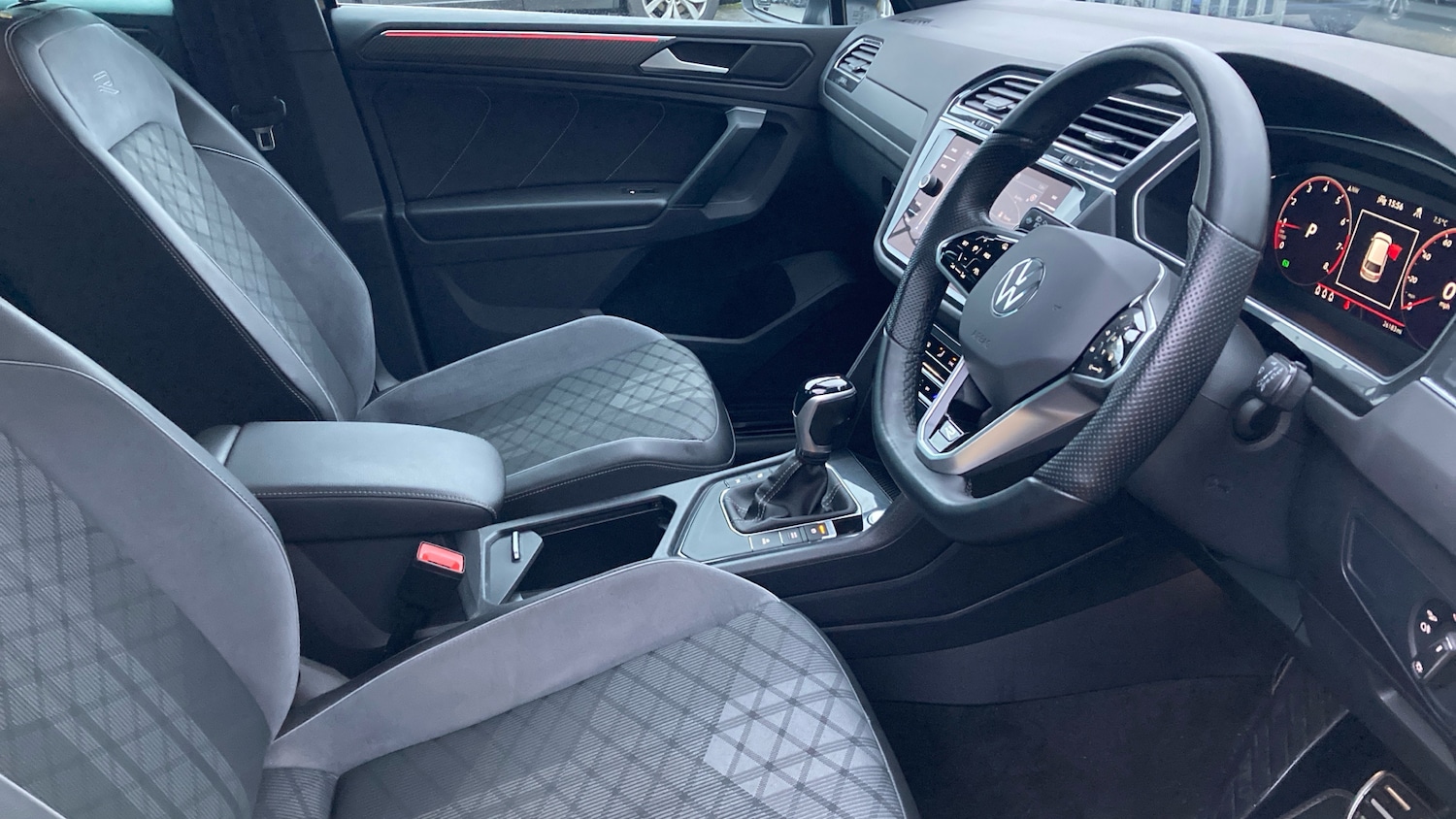 Used Volkswagen Tiguan 2023 for sale - 77548131: Photo 15