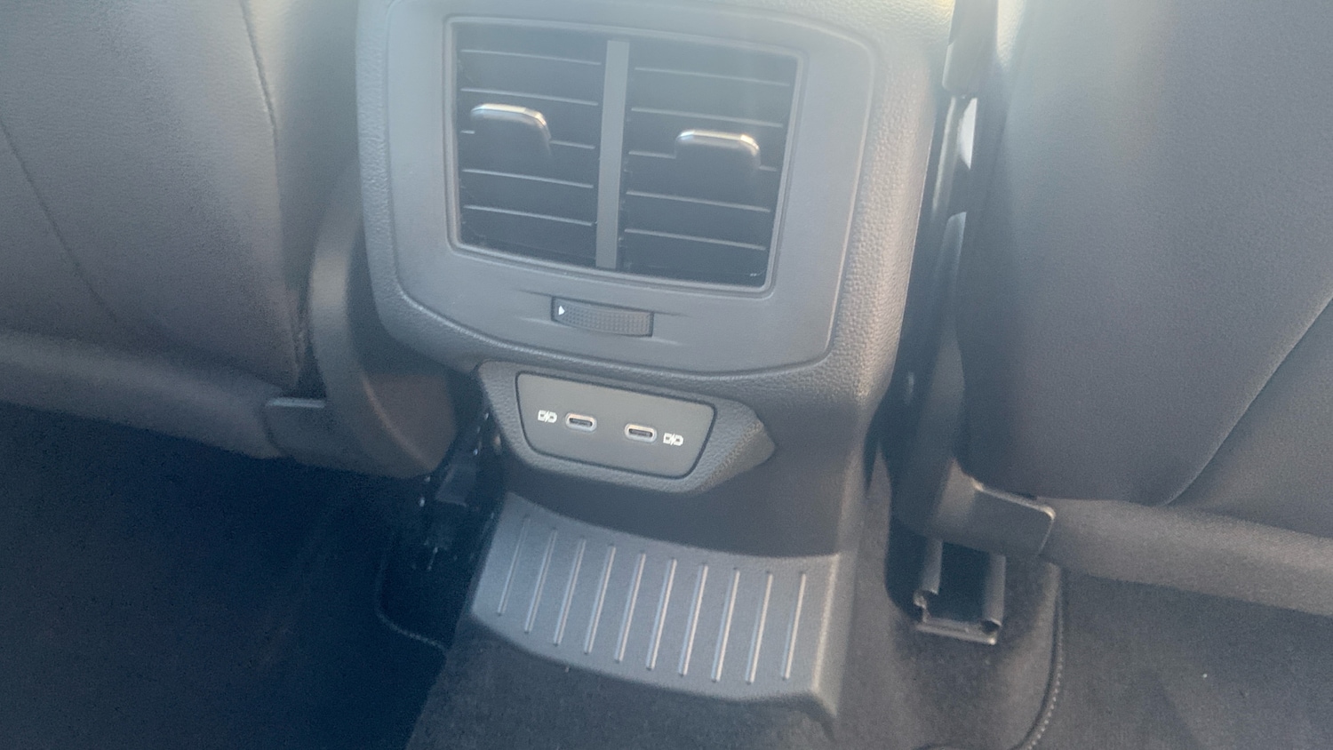 Used Volkswagen T-Roc 2025 for sale - 77106404: Photo 31