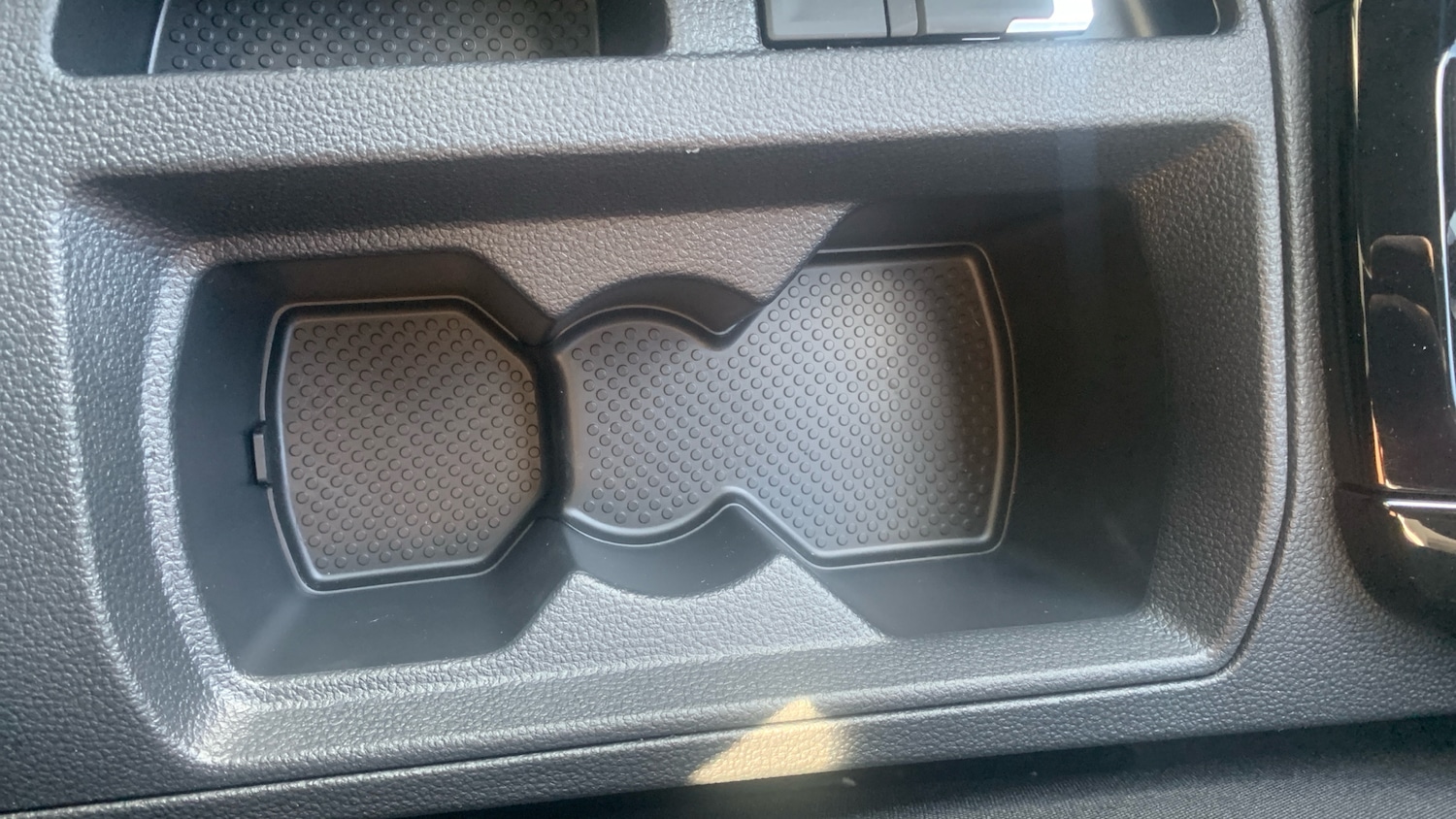 Used Volkswagen T-Roc 2025 for sale - 77106404: Photo 42