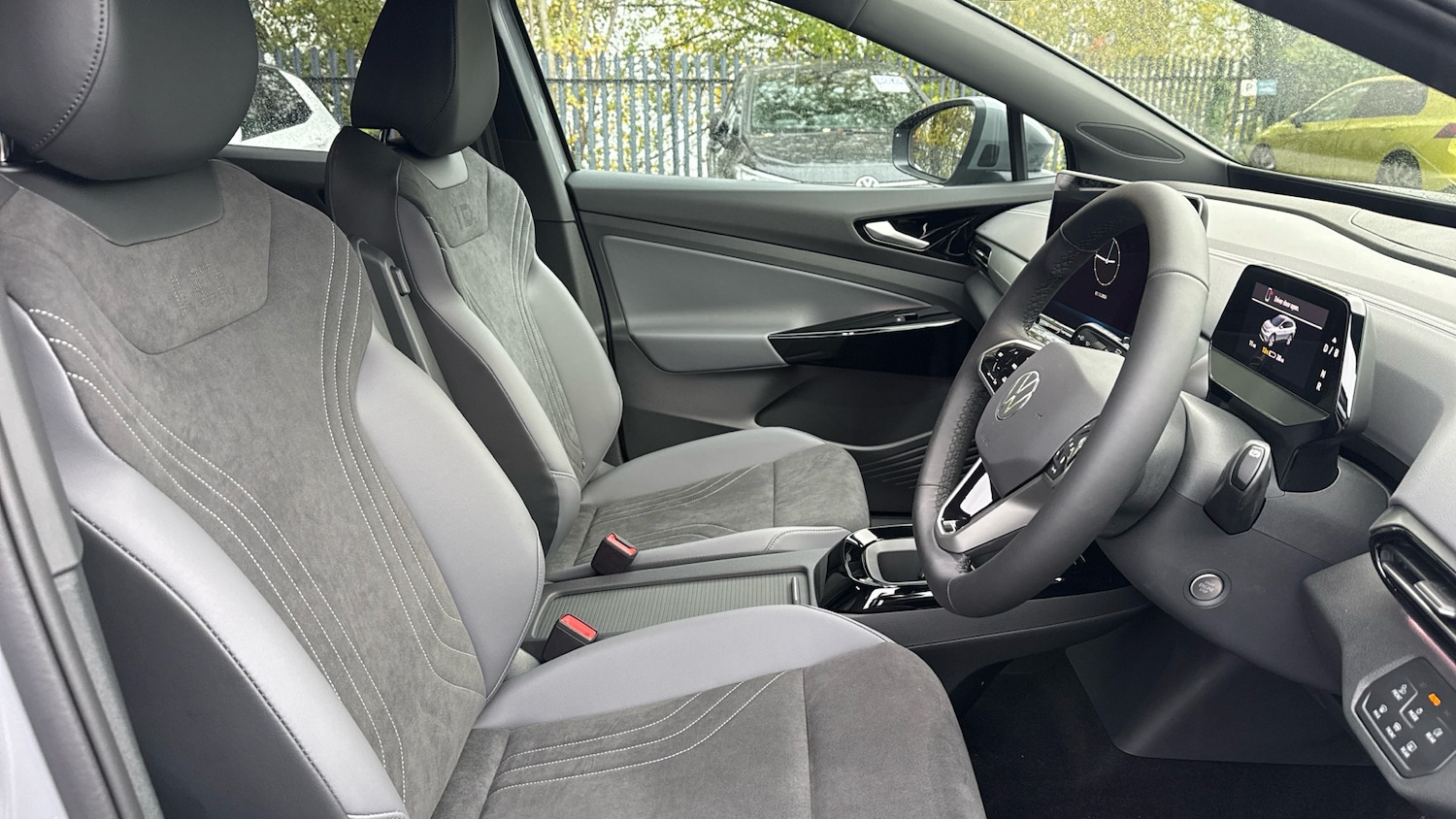 Used Volkswagen ID.4 2025 for sale - 77687393: Photo 15