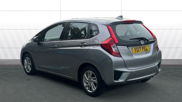 Used Honda Jazz 2017 for sale - 76299213: Photo 2