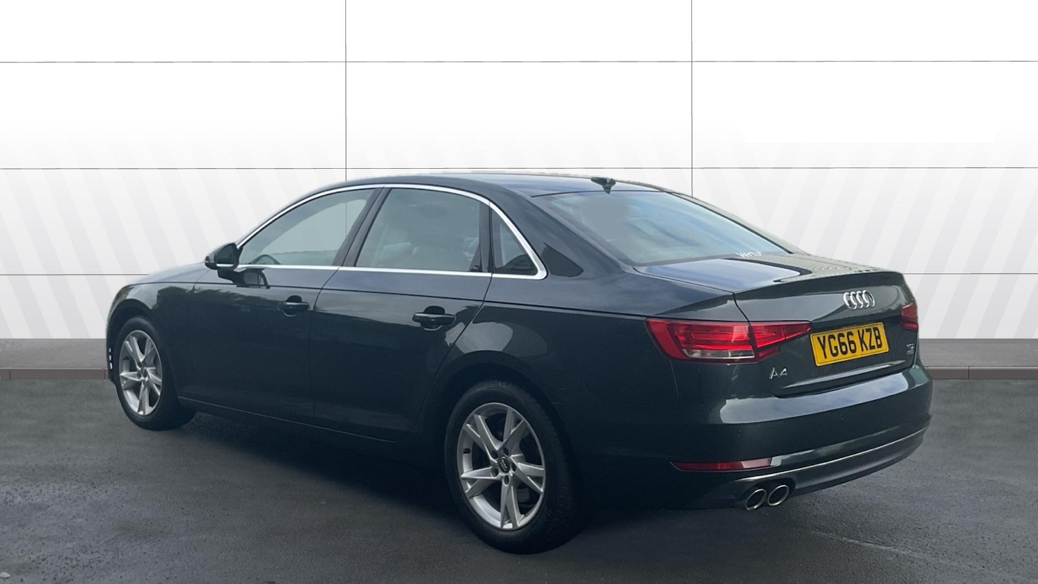 Used Audi A4 2016 for sale - 76106924: Photo 2