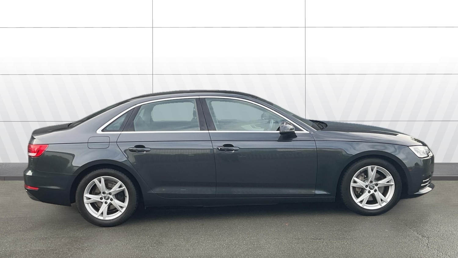 Used Audi A4 2016 for sale - 76106924: Photo 5