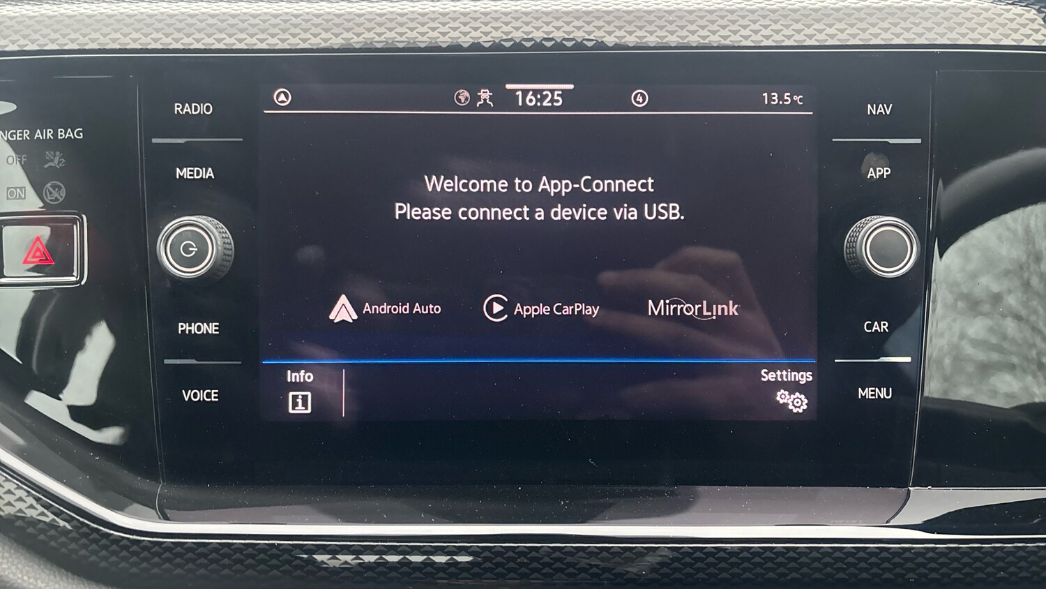 Used Volkswagen Polo 2023 for sale - 77915858: Photo 40