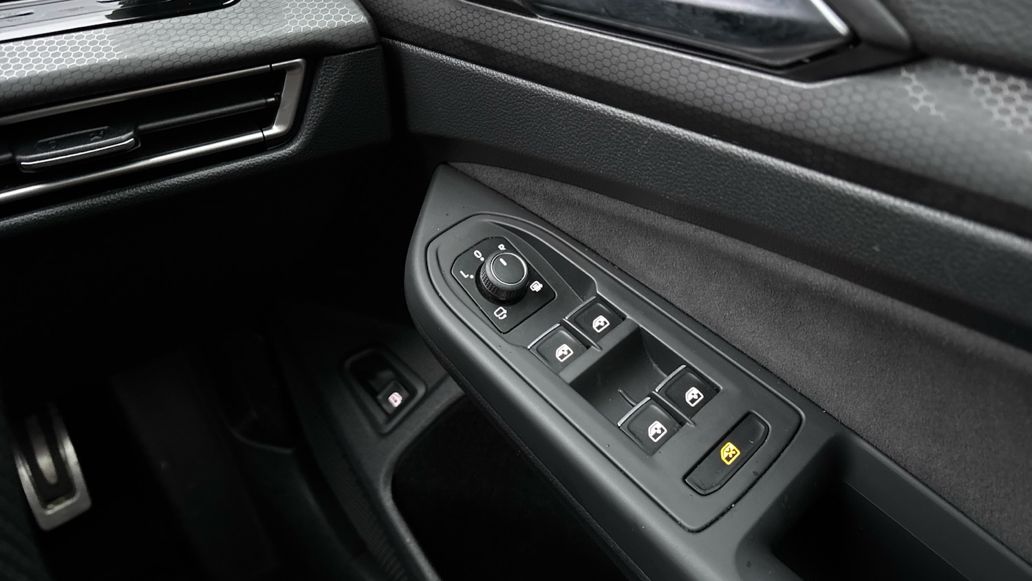 Used Volkswagen Golf 2023 for sale - 77676989: Photo 19