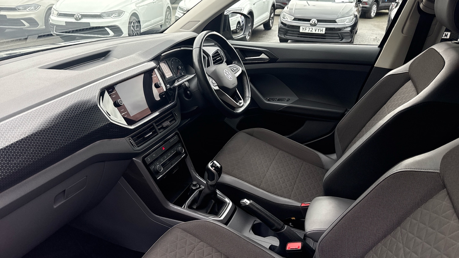 Used Volkswagen T-Cross 2021 for sale - 77085377: Photo 2