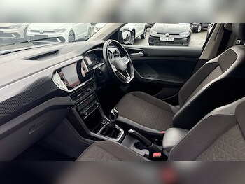 Used Volkswagen T-Cross 2021 for sale - 77085377: Photo