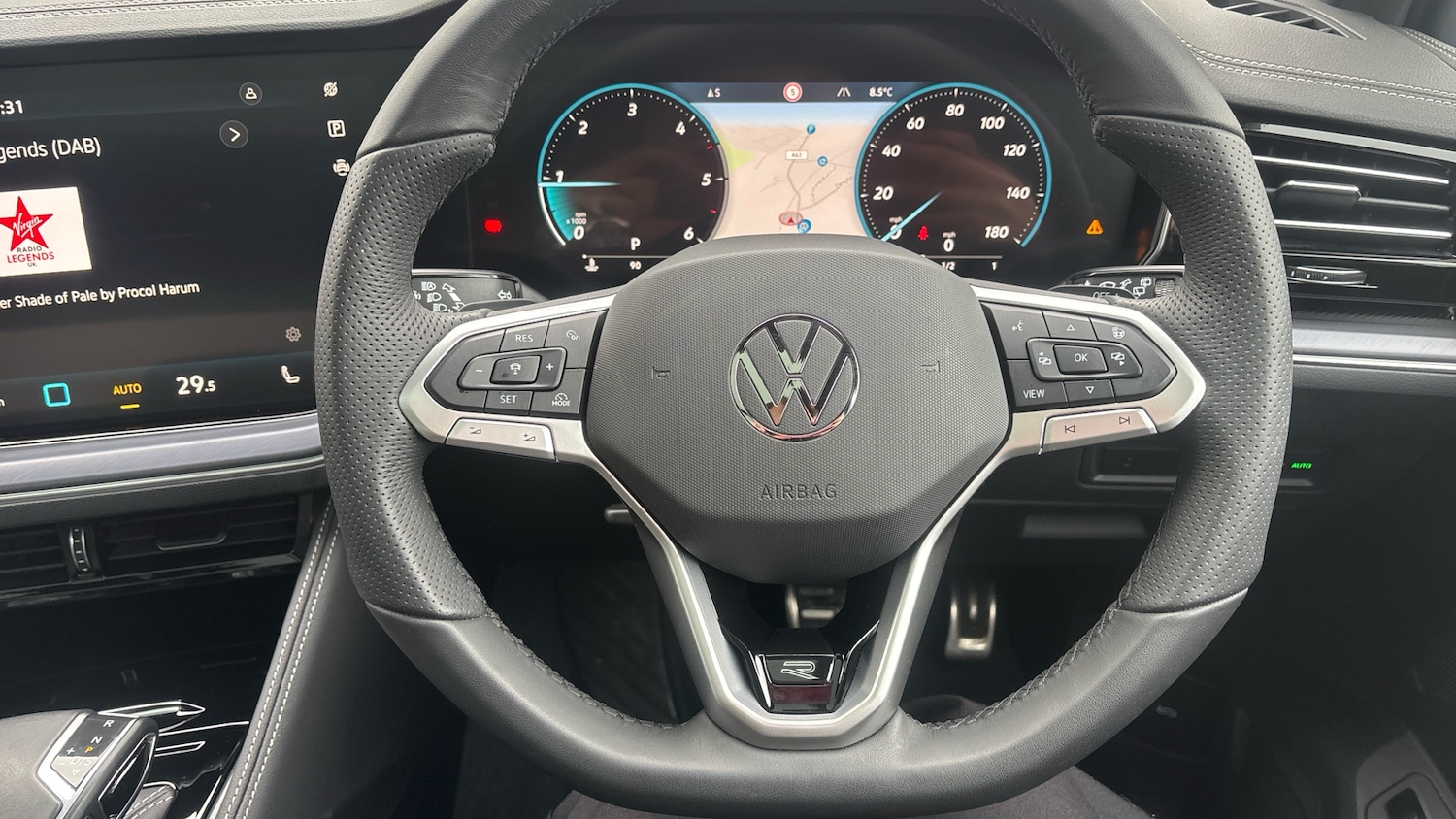 Used Volkswagen Touareg 2025 for sale - 77262198: Photo 10